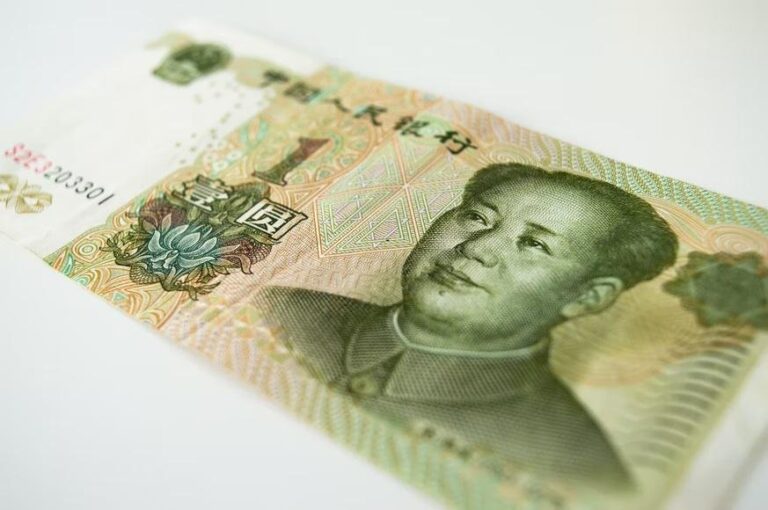 Brasil e China completam primeira transação somente com yuan e real