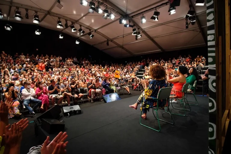 Literatura e vida real construídas por mulheres na FLIP 2023