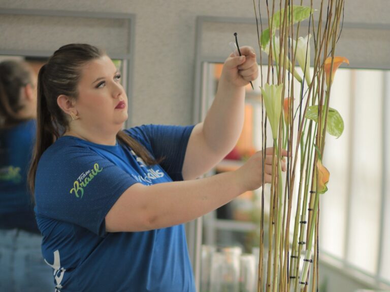 Aluna de Santa Catarina irá representar o Brasil na maior competição de Educação Profissional do Mundo