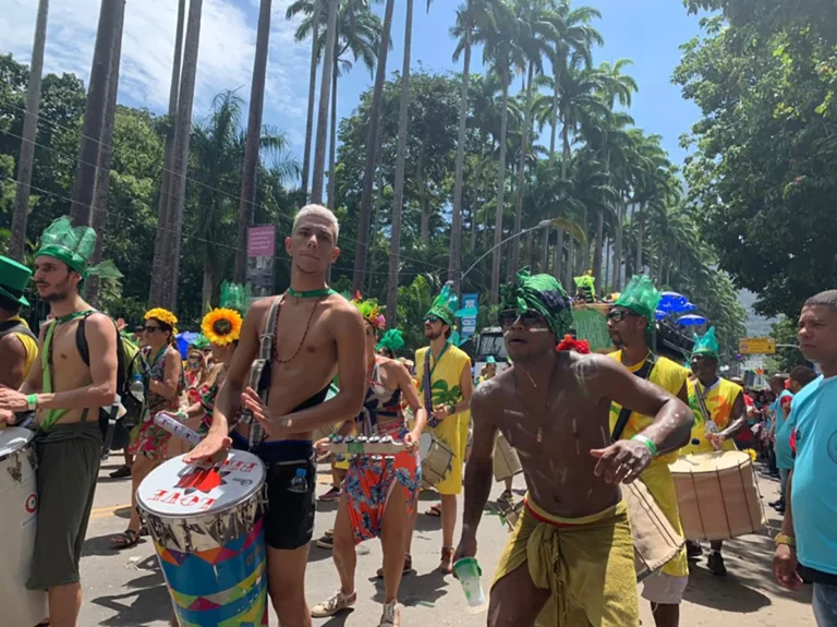 São Paulo oferece carnaval em meio à natureza