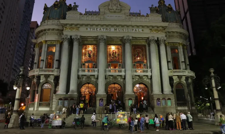 Theatro Municipal do Rio anuncia temporada