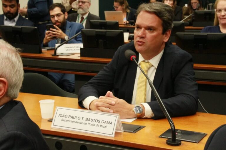 Em Brasília, superintendente do Porto de Itajaí defende federalização e resultados positivos para SC