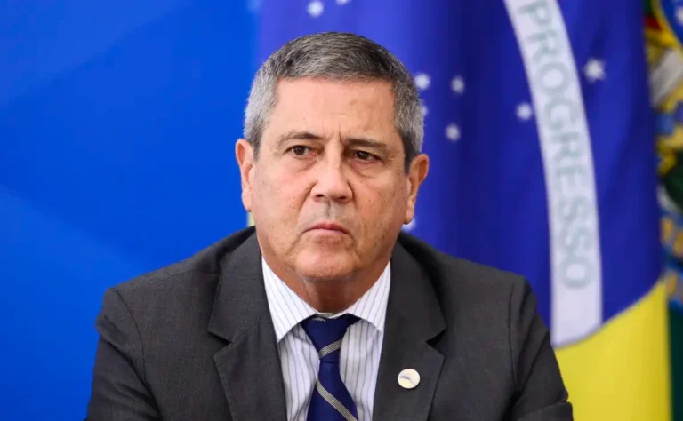STF forma maioria para condenar Braga Netto
