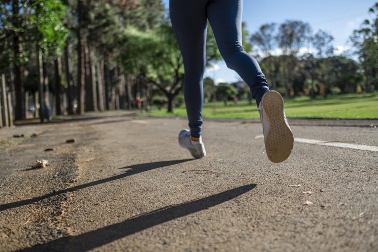 Corridas de rua devem movimentar R$ 1 bilhão em 2025 no Brasil, aponta estudo