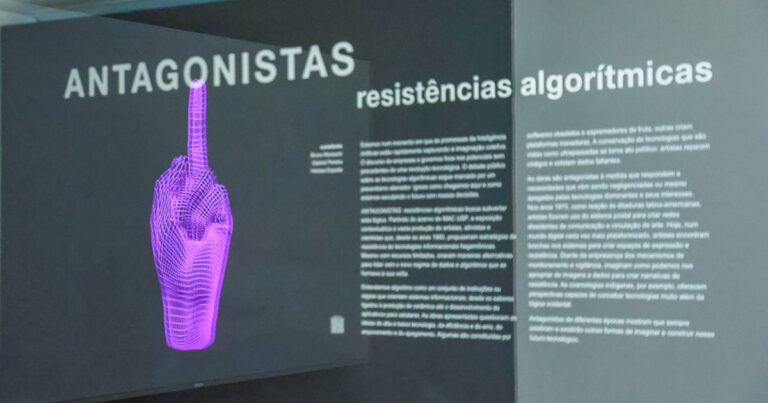 São Paulo: Exposição revela a arte como forma de resistência à tecnologia