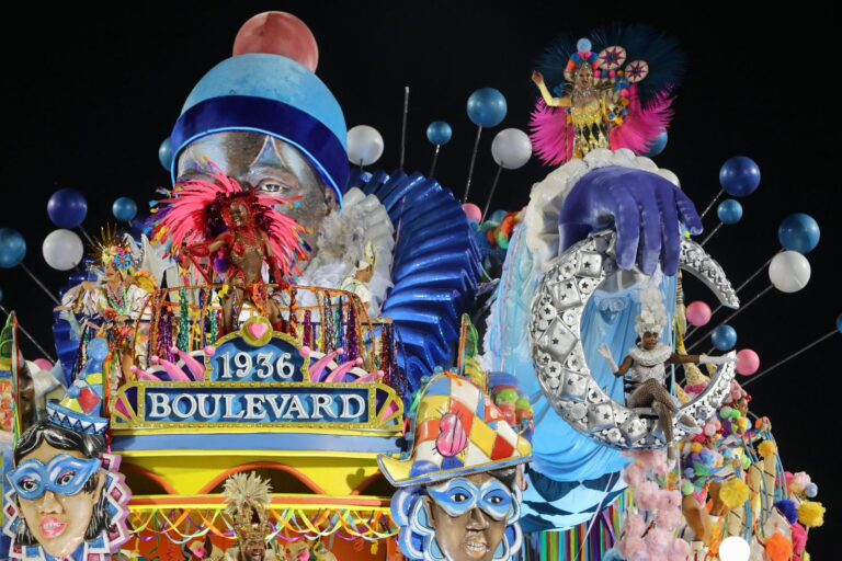 Carnaval 2026: confira o terceiro dia de desfiles do Grupo Especial na Sapucaí