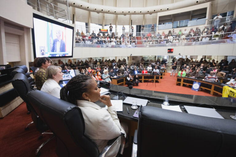 Ministra Margareth Menezes participa de encontro com o setor cultural de SC, em Florianópolis